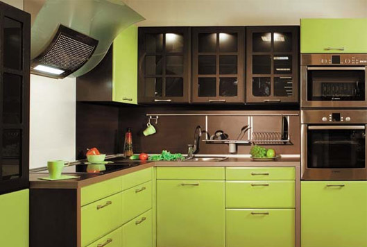 кухни зеленые с коричневым