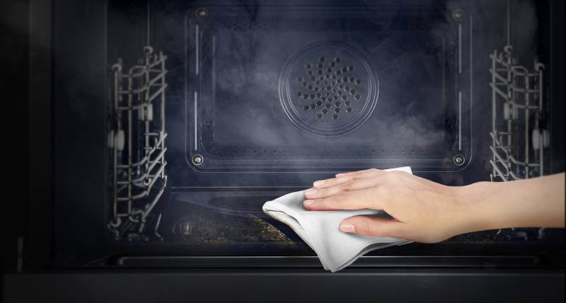 9 действенных способов отмыть духовку от пригоревшего жира и нагара