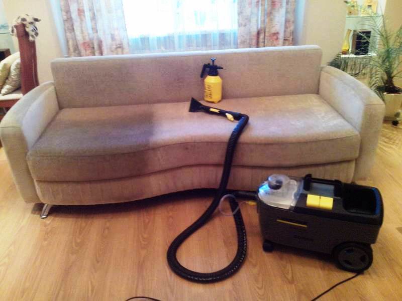 12 советов как очистить диван в домашних условиях
